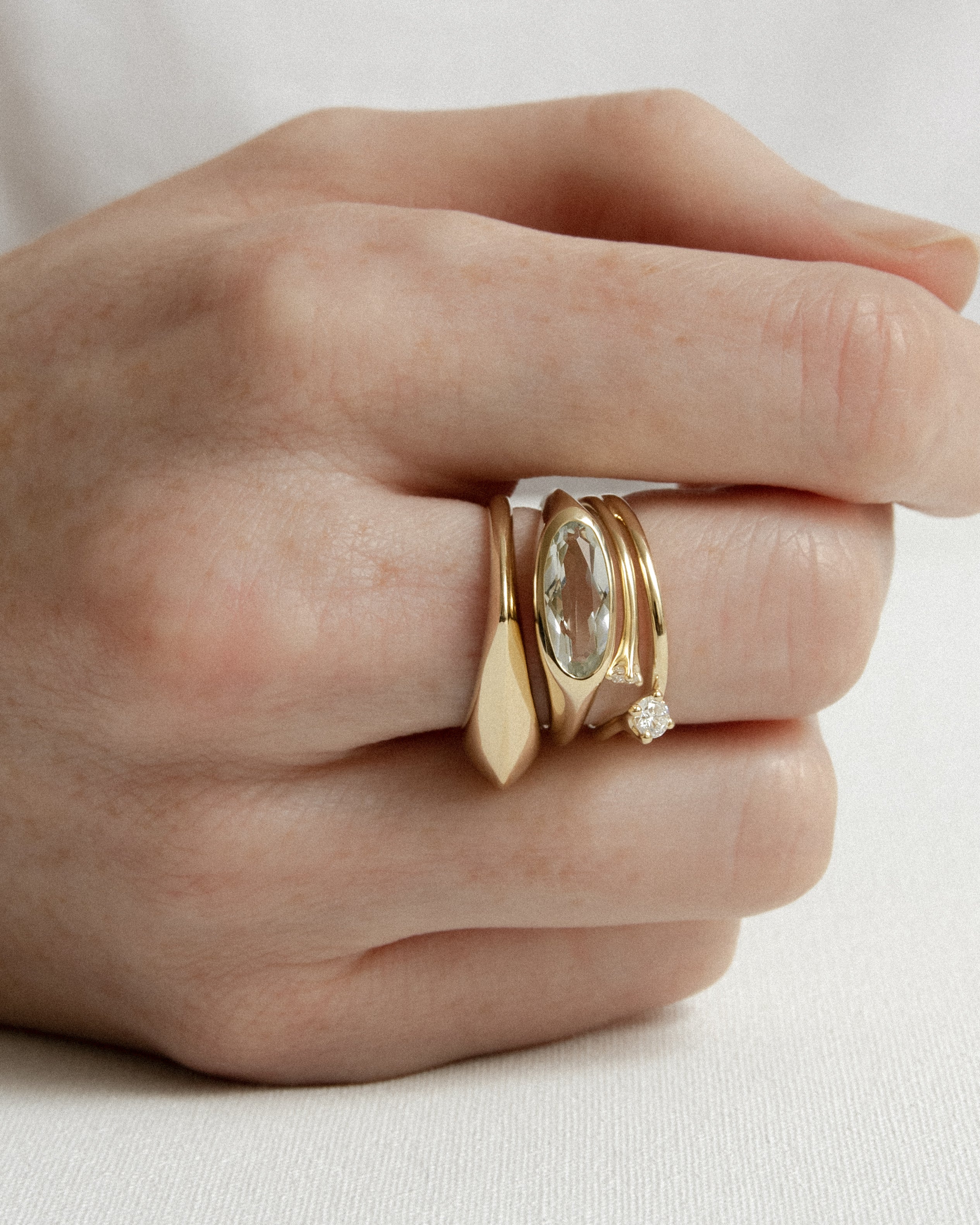 Glicinia Ring | 9k Gold - Image 2