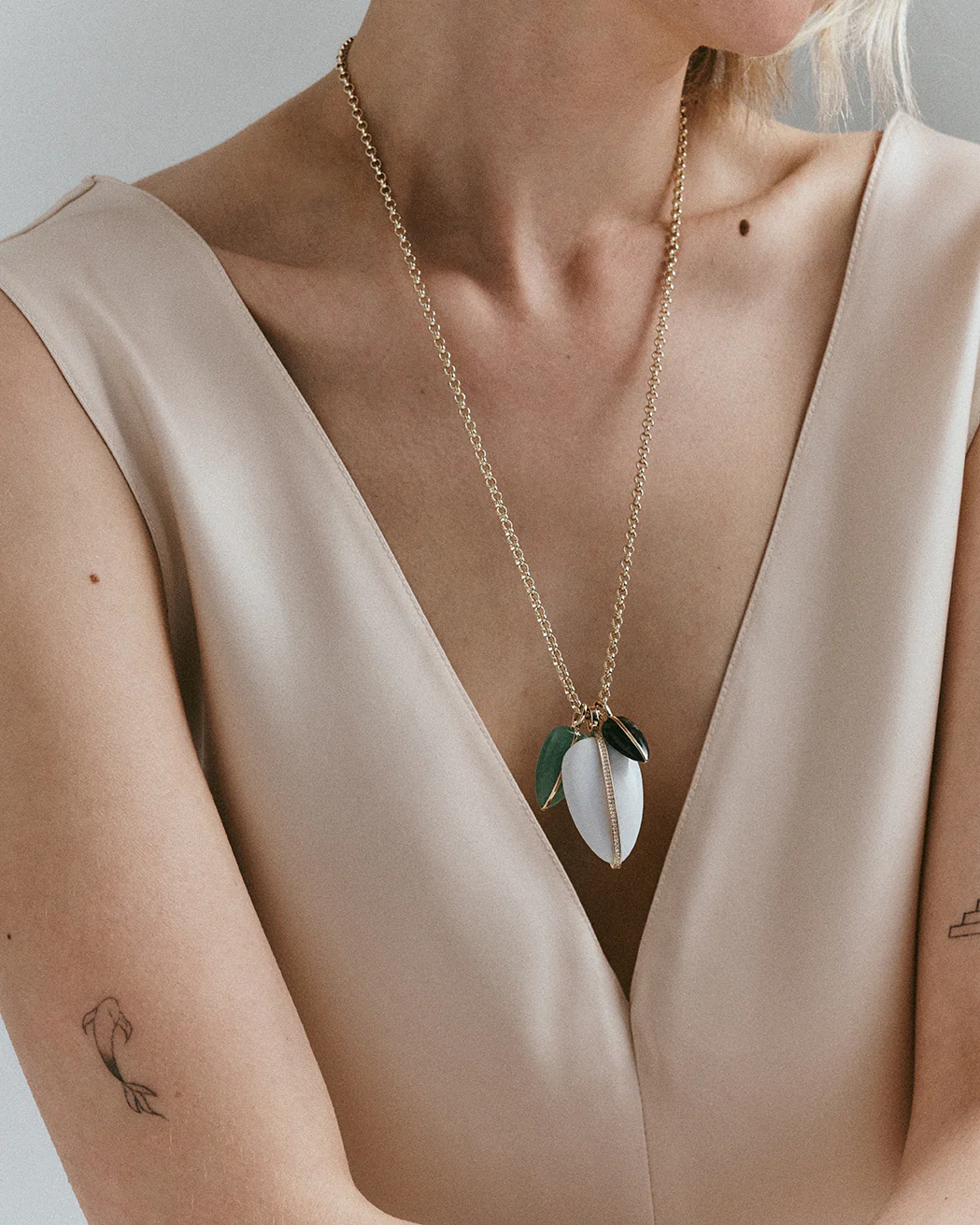 Large Pebble Pendant in Green Aventurine | 14K - Image 3